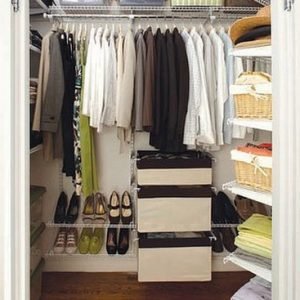 حيل بسيطة لتجديد خزانة ملابسك